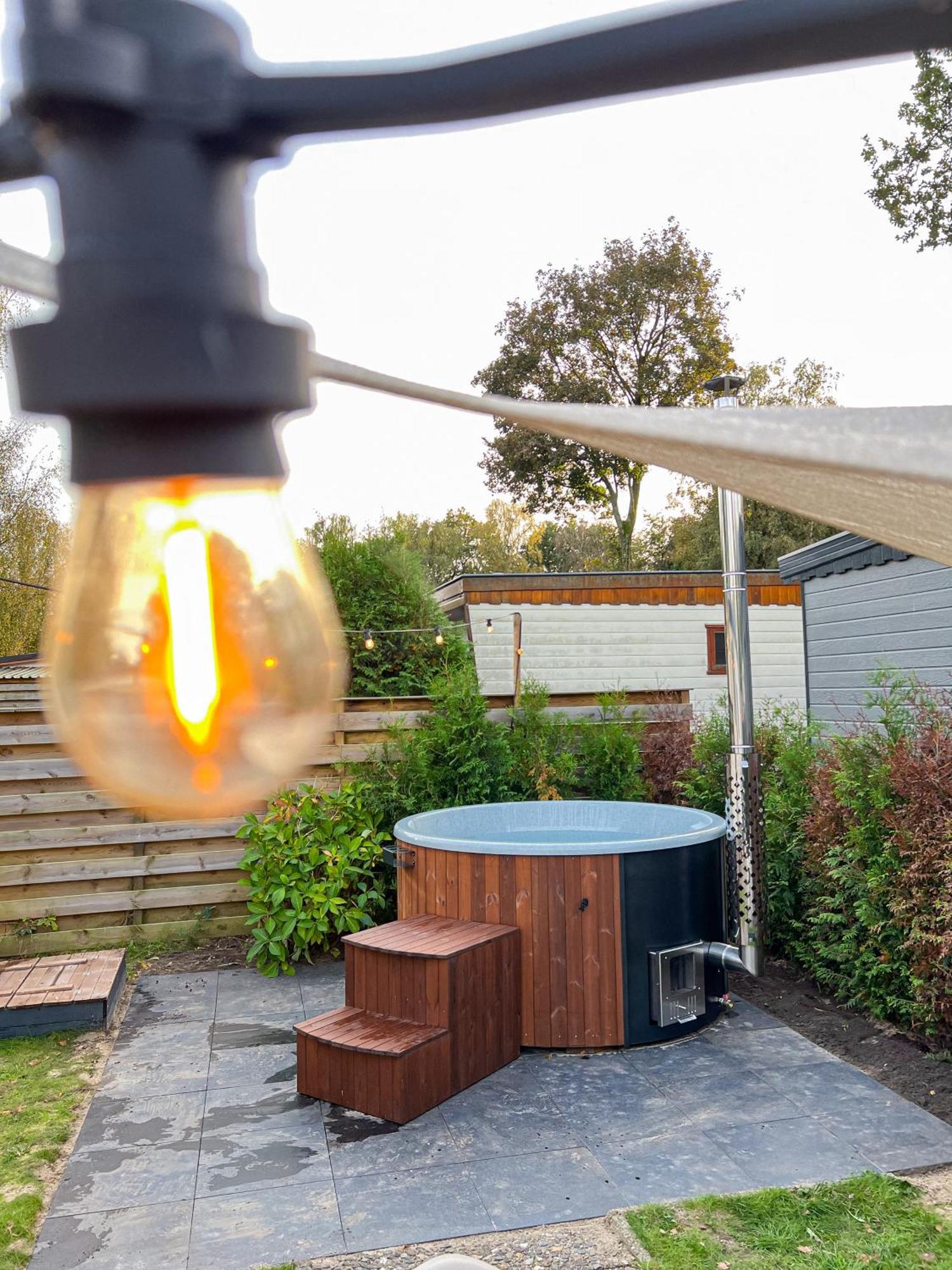 Bosrijk Chalet - Hottub - Veluwe Putten Kültér fotó